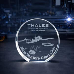 Trophée en verre rond avec méplat gravé au laser