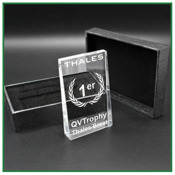 Trophée en verre personnalisé avec gravure