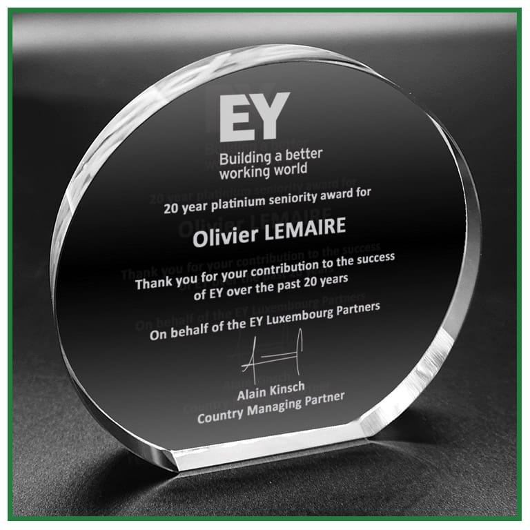 trophée en verre demi lune avec gravure laser