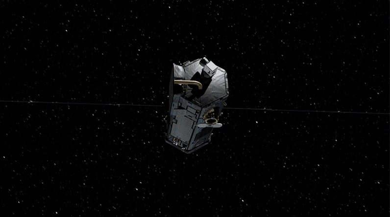 espace-nasa-satellite-laser