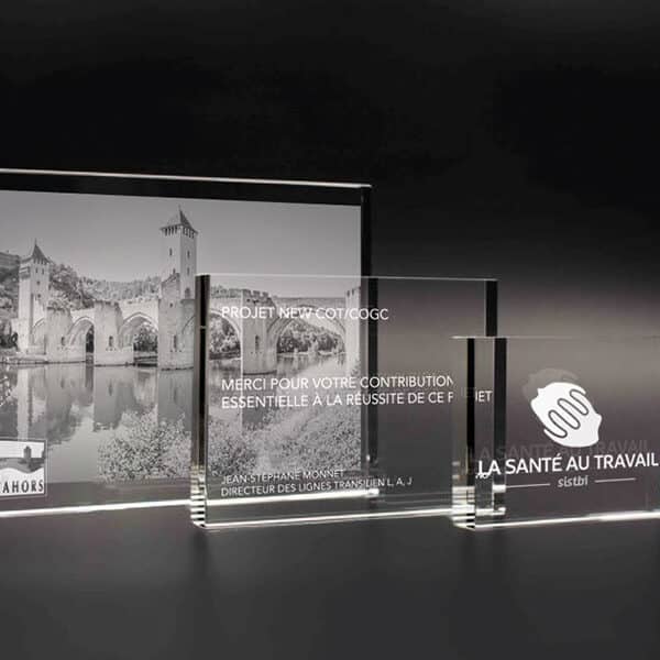 Trophée en verre personnalisé