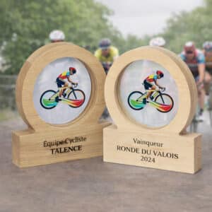 Trophée rond bois et plexi personnalisé