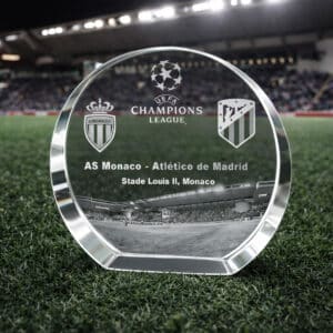 Trophée rond en verre optique incliné