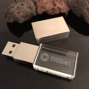 Clé USB en verre personnalisée