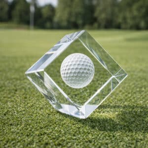 Cube de verre gravé au laser pan coupé