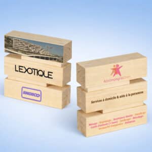 Trophée en bois personnalisé design – Gravure, marquage couleur
