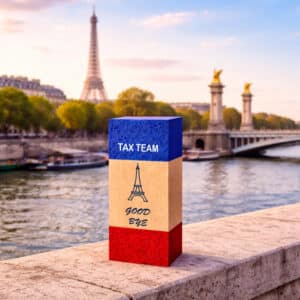 Trophée colonne bois plexi personnalisé sur mesure.