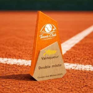 Trophée personnalisé PMMA bois Design voile