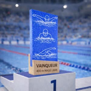 Trophée bois acrylique oblique personnalisable, couleur et gravure laser